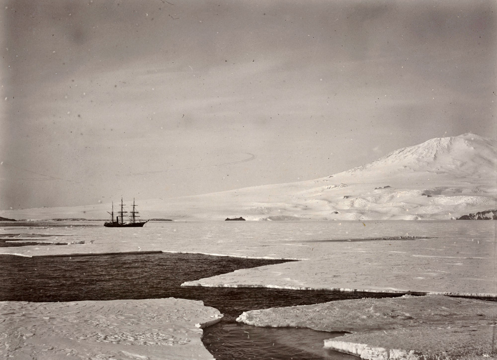 Mount Erebus and the Discovery
